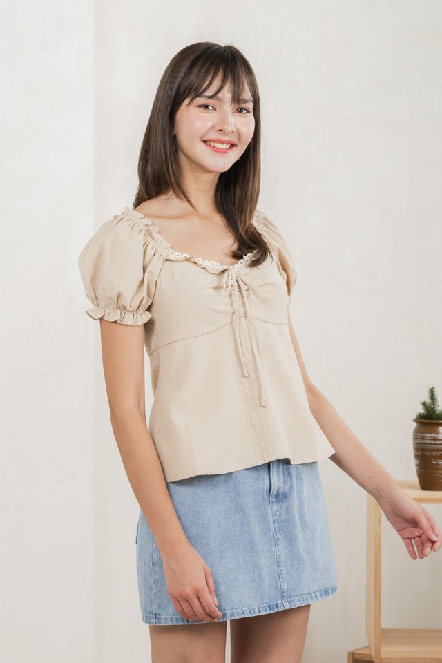 Phaedra Pintuck Ribbon Top In Sand