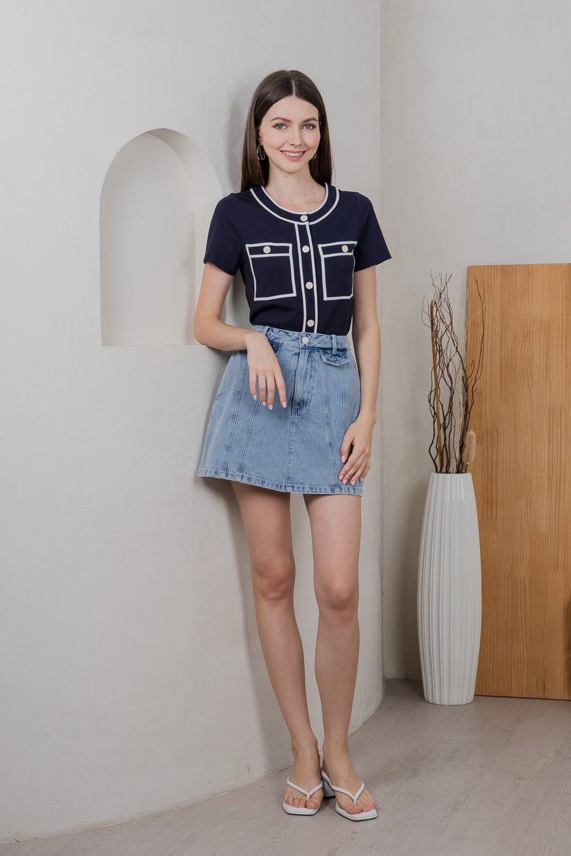 Stardust Contrast Piping Top In Navy