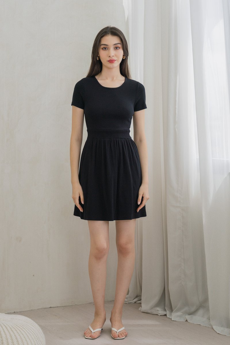 Whisper Smocked Waist Cotton Dress In Black (XS)