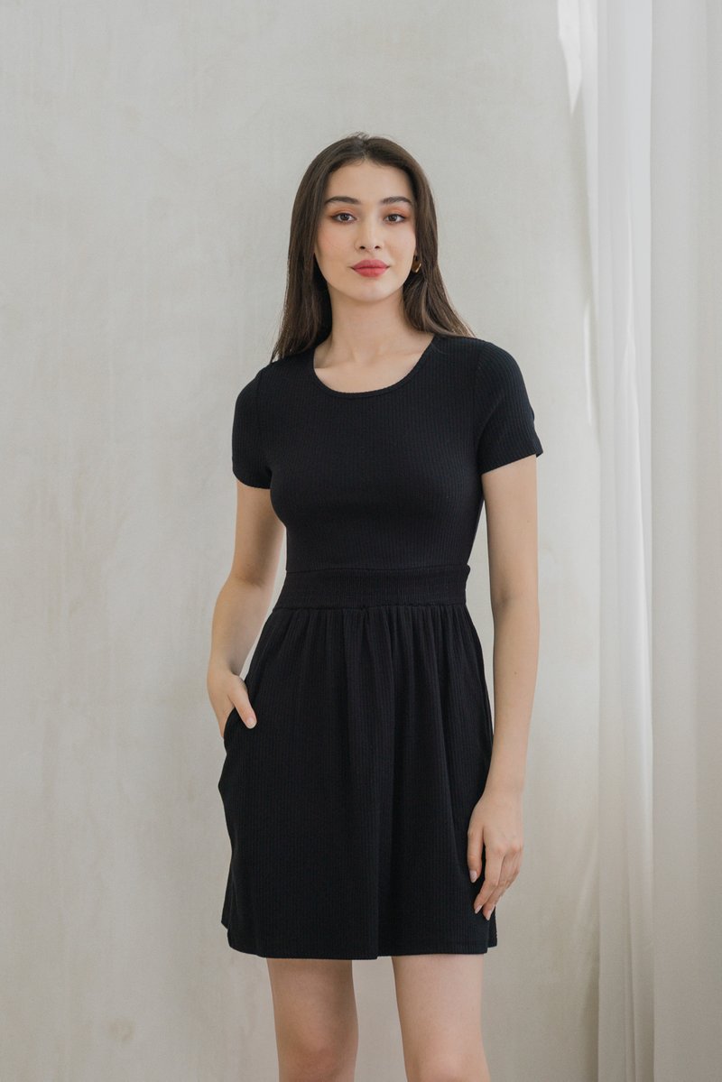 Whisper Smocked Waist Cotton Dress In Black (XS)