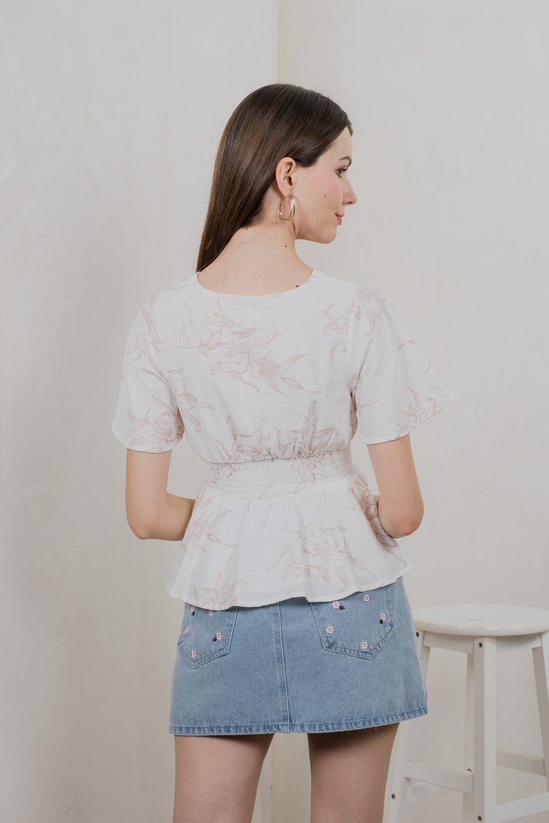 Parisa Printed Smocked Waist Top In Blush Pink
