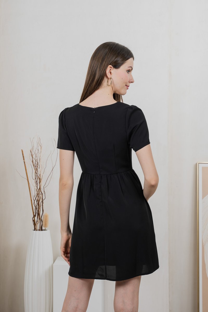 Portlyn Pintuck Button Dress In Black (XS)