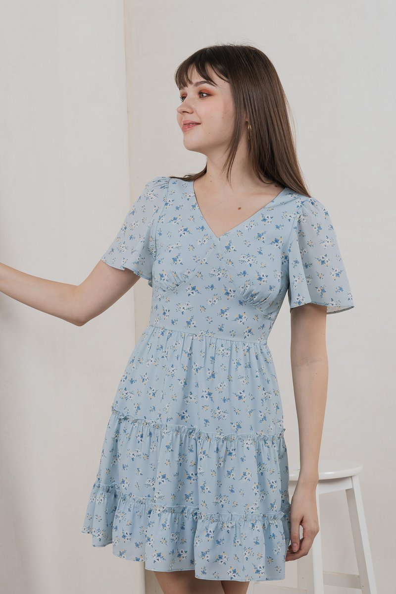 Etsuki Floral Tiered Ruffles Dress In Blue