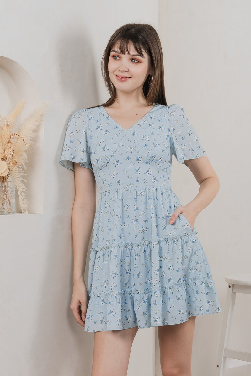 Etsuki Floral Tiered Ruffles Dress In Blue