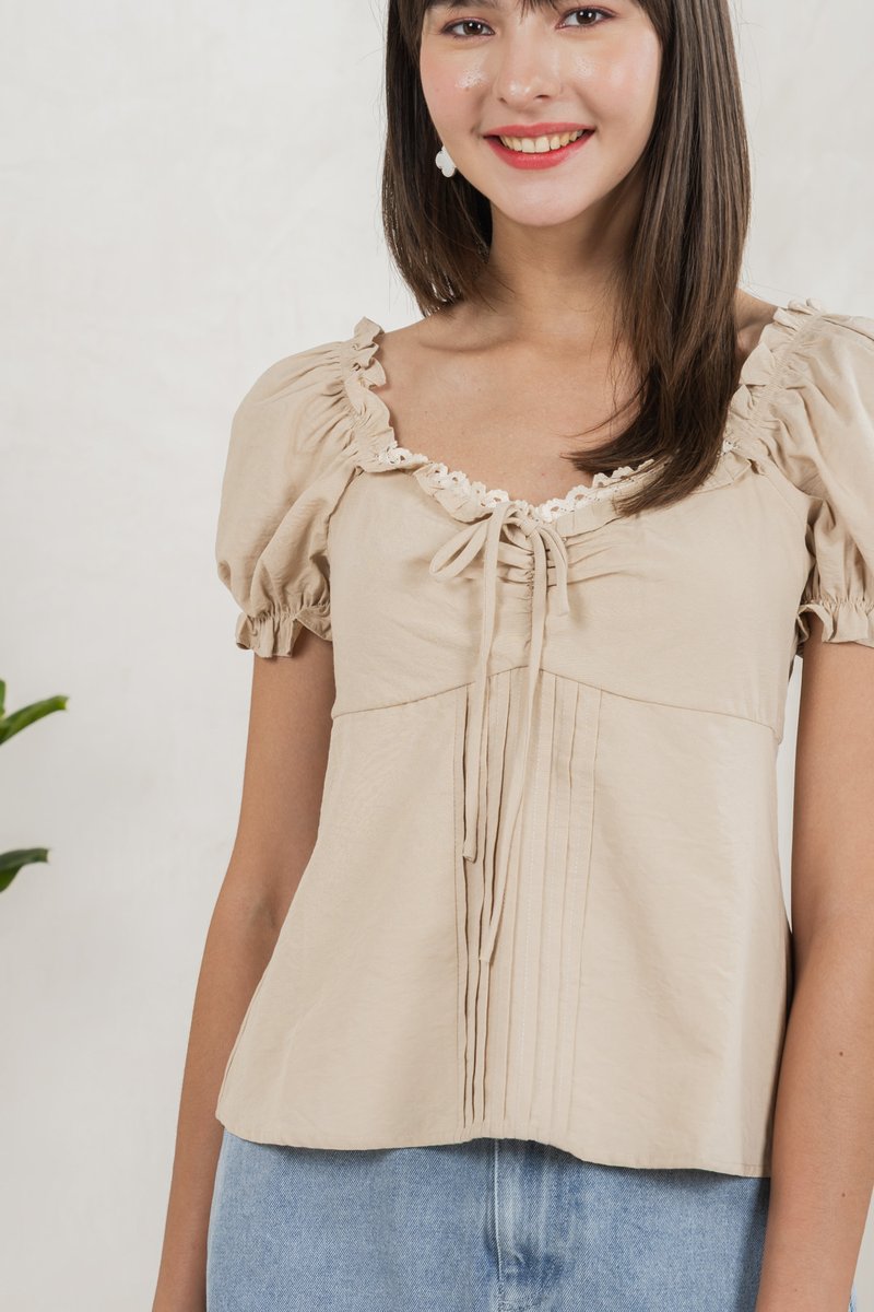 Phaedra Pintuck Ribbon Top In Sand