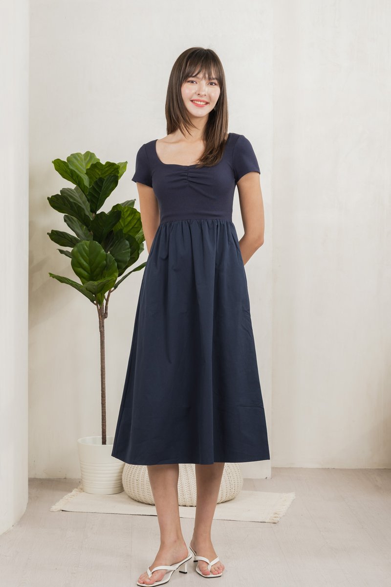 Mica Sweetheart Mix Fabric Midi Dress In Navy (XS)