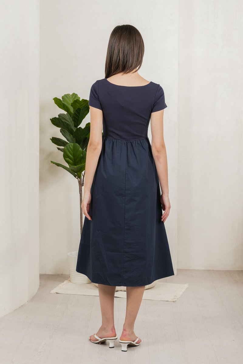 Mica Sweetheart Mix Fabric Midi Dress In Navy (XS)
