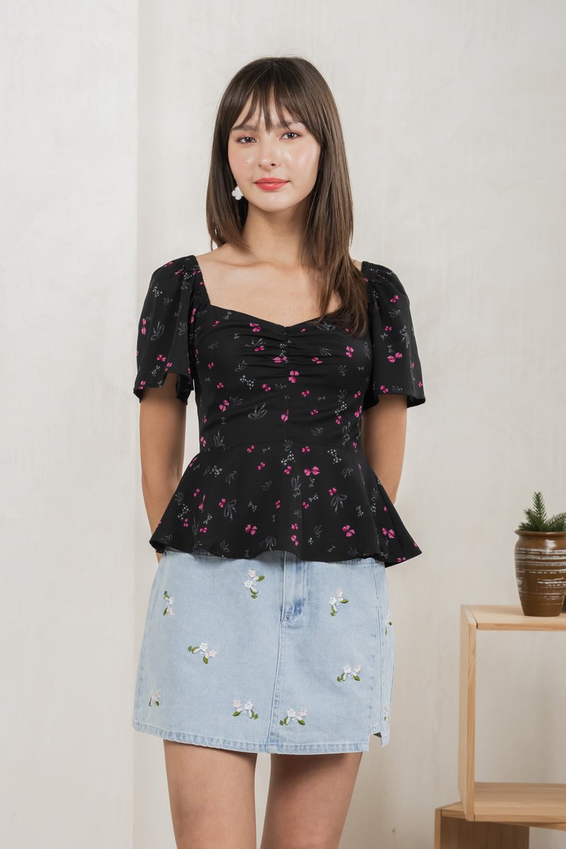 Freesia Ribbon Printed Sweetheart Top