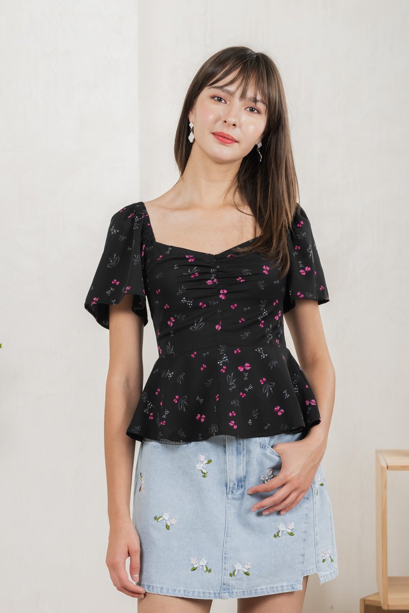Freesia Ribbon Printed Sweetheart Top