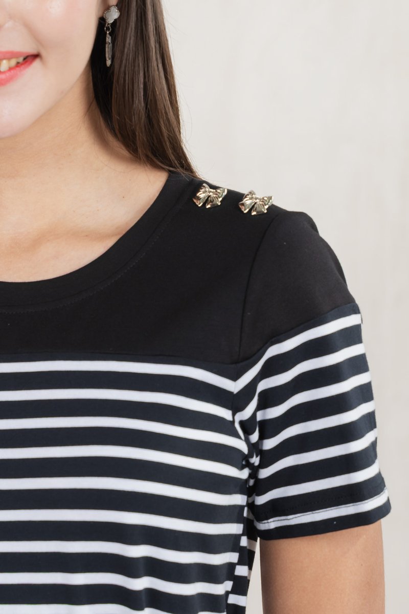 Berlin Striped Ribbon Button Tee In Black (S)