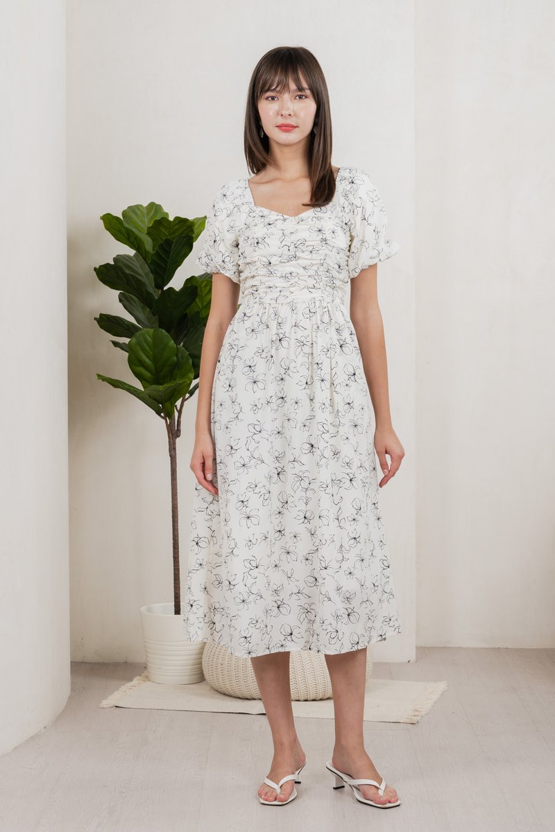 Hibiscus Floral Ruched Midi Dress In White (XS)