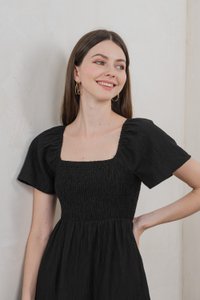 Tavia Smocked Tiered Midi Dress In Black (S)