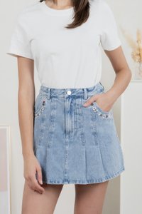 Asters Embroidered Pleat Denim Skort In Light Wash (XS)