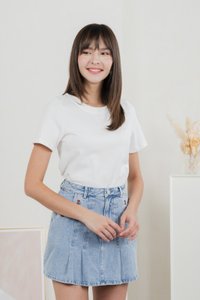 Kerene Basic Crew Neck Tee In White