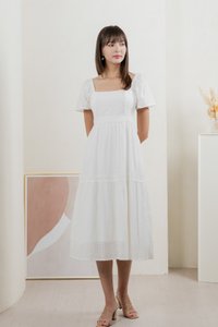 Saskia Crochet Midi Dress In White (XL)