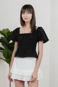 Tidings Textured Ruffles Top In Black