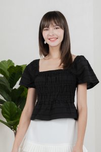 Tidings Textured Ruffles Top In Black