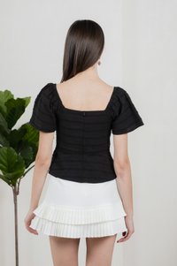 Tidings Textured Ruffles Top In Black