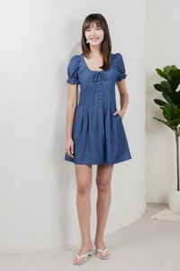 Bonita Ribbon Button Pleated Dress In Denim Blue
