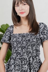 Kismet Printed Smocked Top In Black