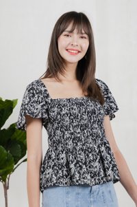 Kismet Printed Smocked Top In Black