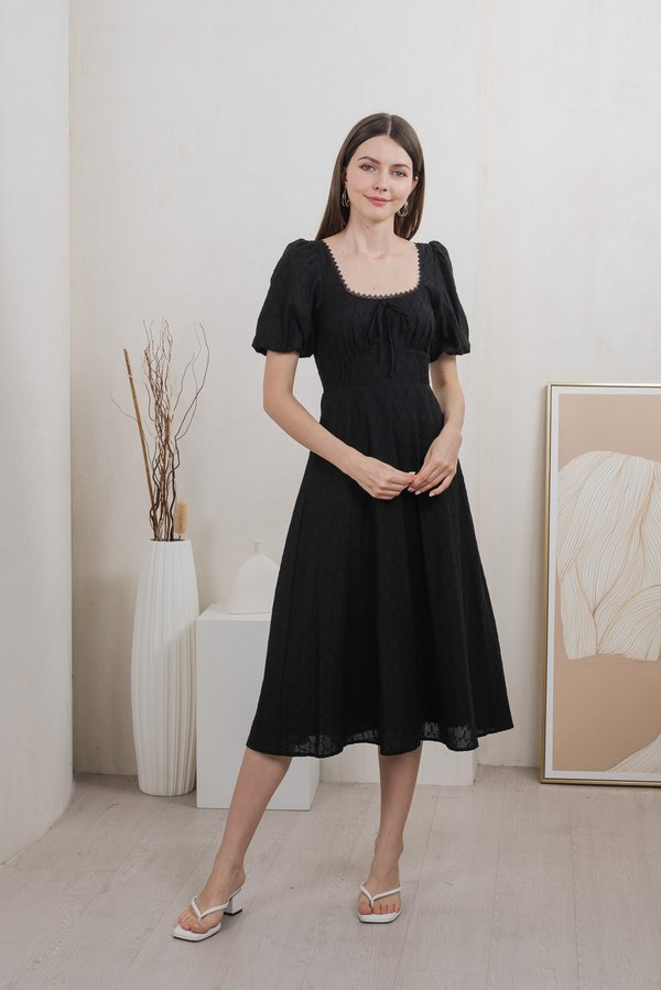 Vicky Embroidery Ribbon Midi Dress In Black