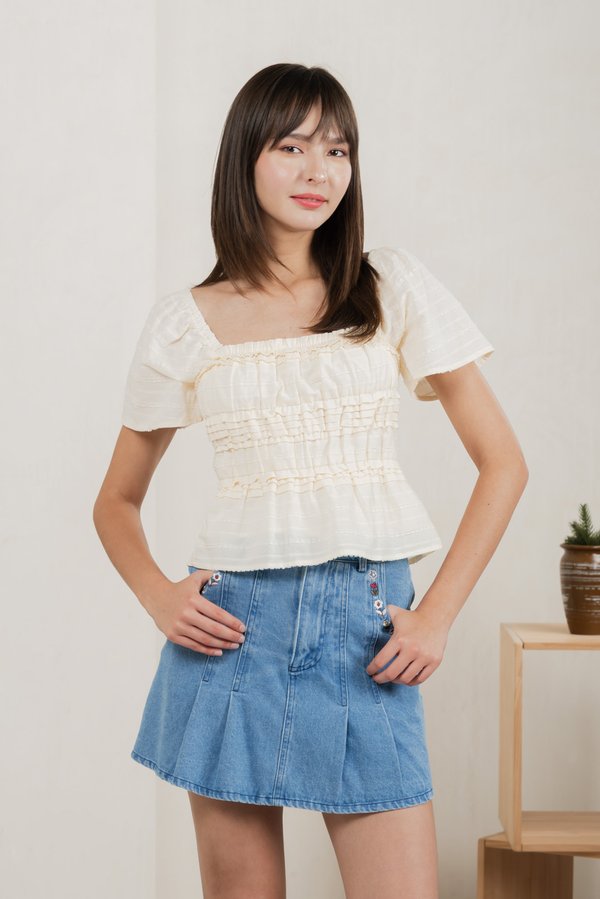 Tidings Textured Ruffles Top In Cream