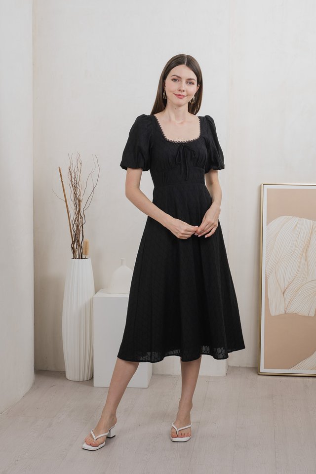 Vicky Embroidery Ribbon Midi Dress In Black