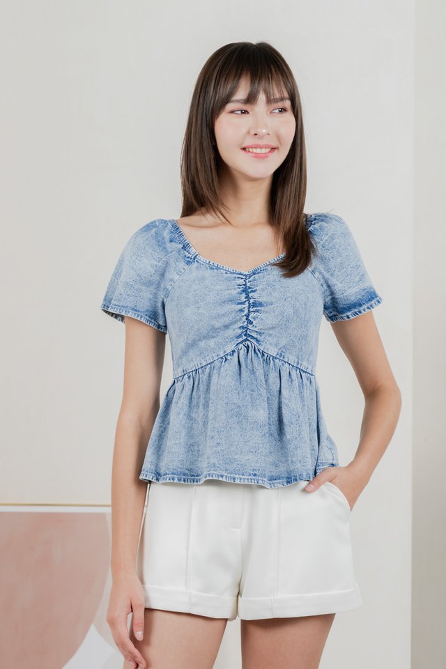 Dainty Denim Sweetheart Top In Acid Wash
