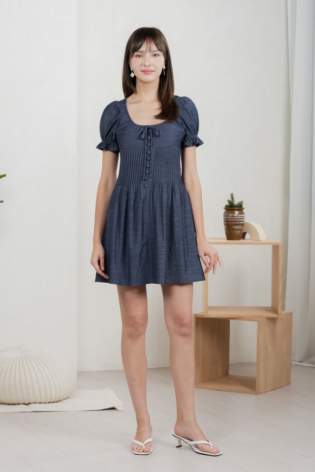Bonita Ribbon Button Pleated Dress In Midnight Blue