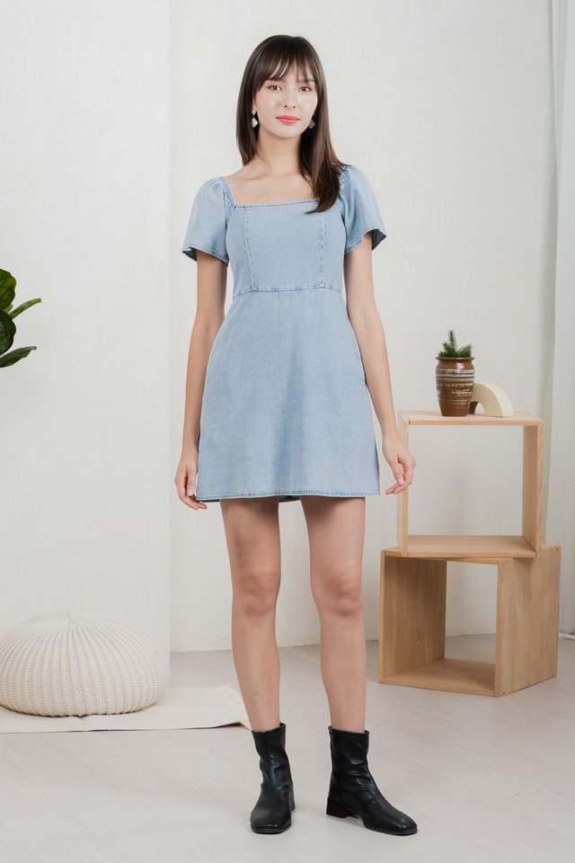 Arden Denim Dress Romper In Light Wash