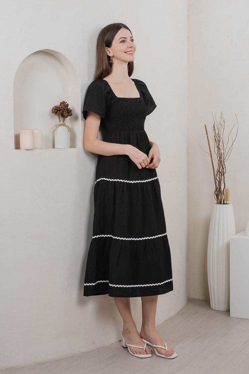 Tavia Smocked Tiered Midi Dress In Black (S)