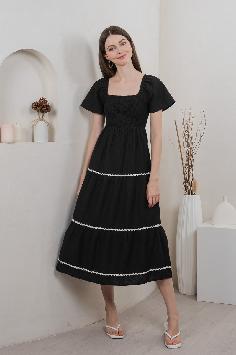 Tavia Smocked Tiered Midi Dress In Black (S)