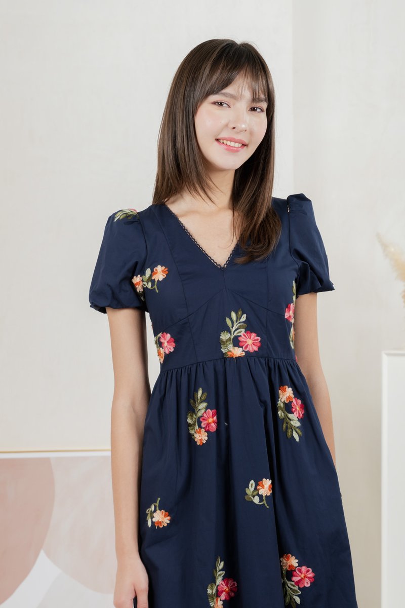 Foxglove Floral Embroidery Midi Dress In Navy (XS)