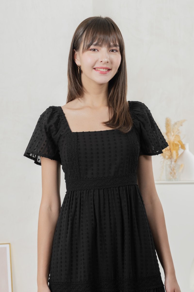Saskia Crochet Midi Dress In Black (XS)