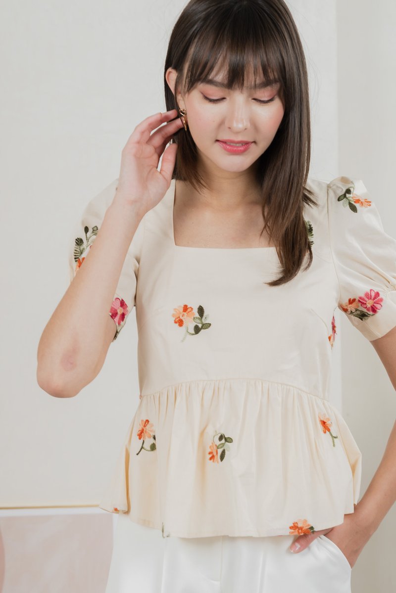 Foxglove Embroidery Babydoll Top In Cream (S)