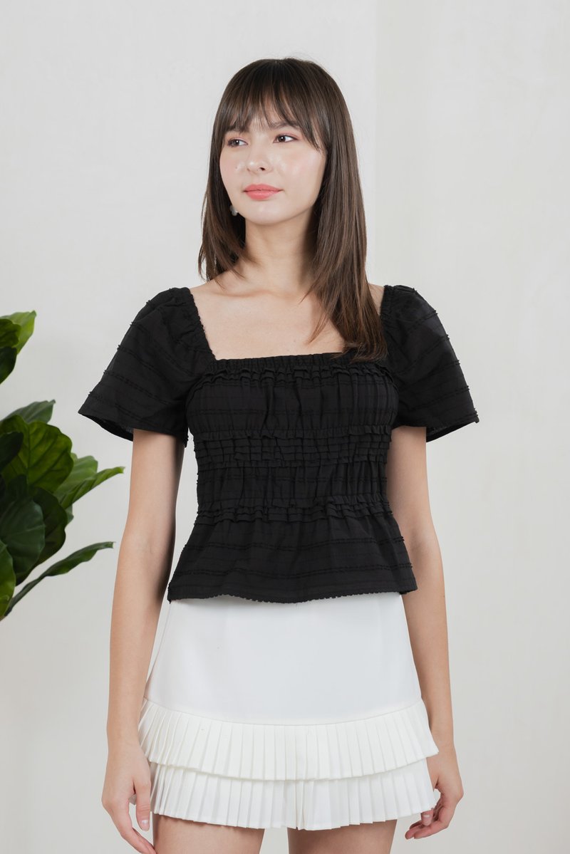 Tidings Textured Ruffles Top In Black
