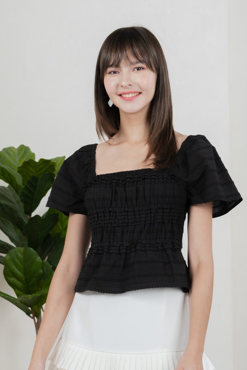 Tidings Textured Ruffles Top In Black