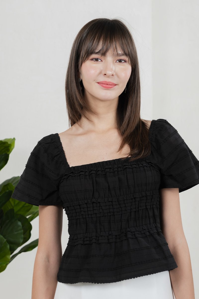 Tidings Textured Ruffles Top In Black