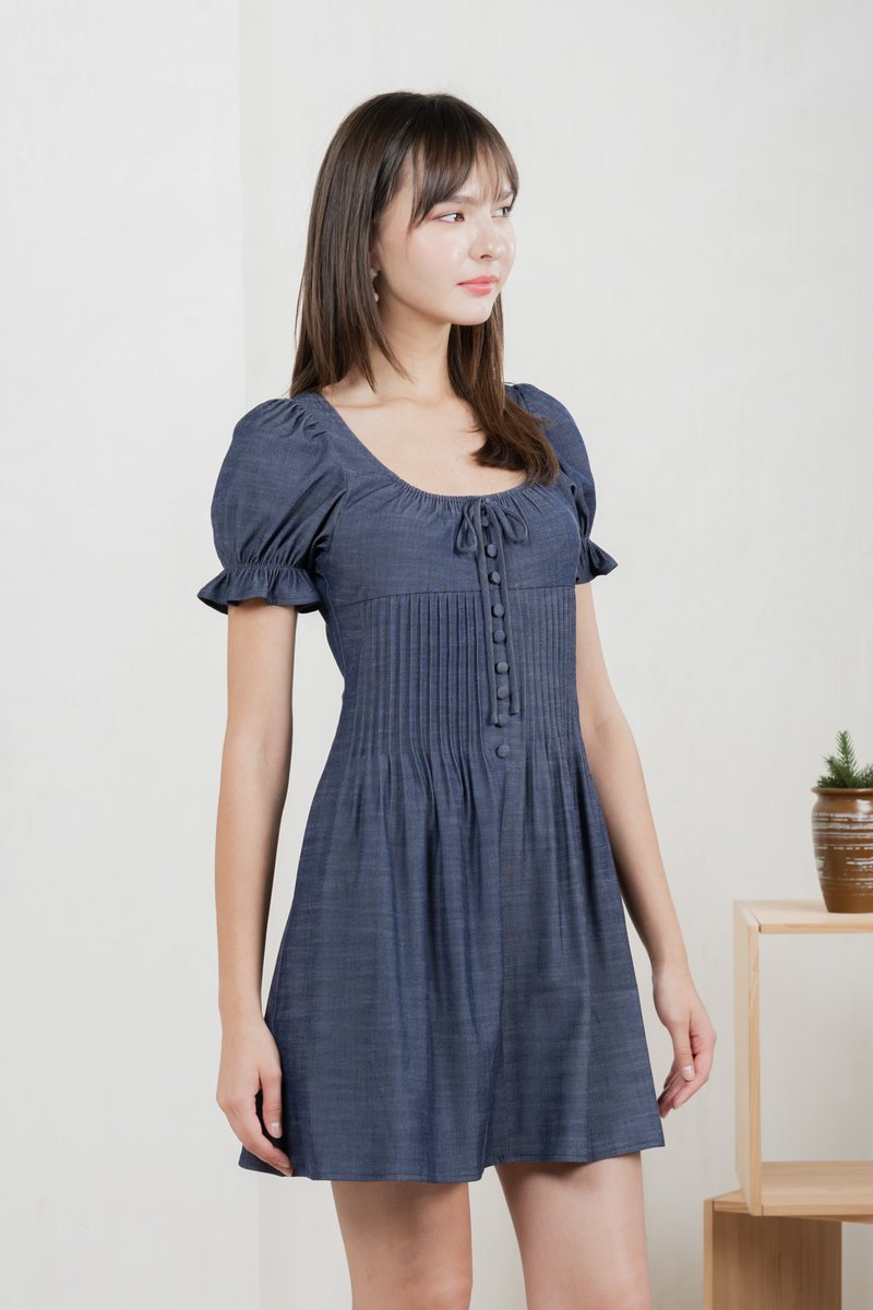 Bonita Ribbon Button Pleated Dress In Midnight Blue