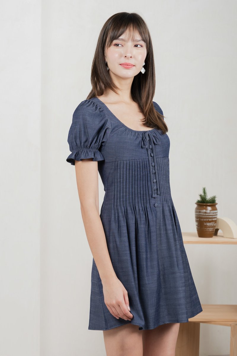 Bonita Ribbon Button Pleated Dress In Midnight Blue