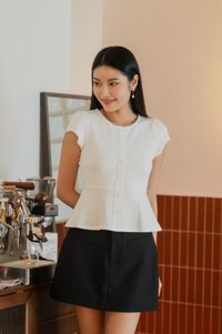 Carson Capped Sleeves Button Top In White
