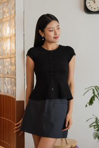 Carson Capped Sleeves Button Top In Black