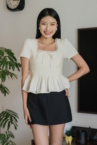 Jones Pintuck Lacey Ribbon Top In Sand