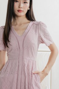 Lindsay Eyelet V neck Midi Dress In Pink (XS)