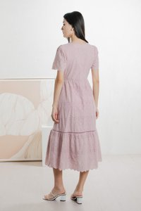 Lindsay Eyelet V neck Midi Dress In Pink (XS)