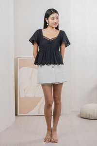 Lilia Embroidery Lace Top In Black
