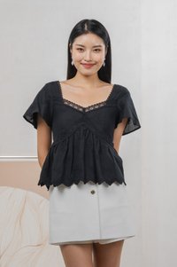 Lilia Embroidery Lace Top In Black