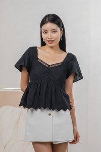 Lilia Embroidery Lace Top In Black