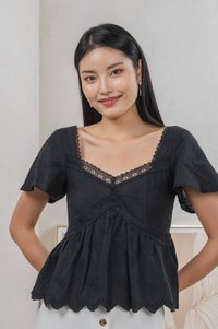 Lilia Embroidery Lace Top In Black